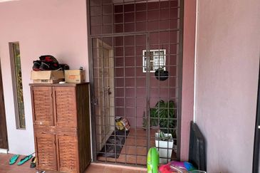 EMERALD PARK (SEREMBAN 2)