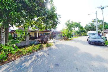 Taman Tasik Semenyih (Lake Residence)