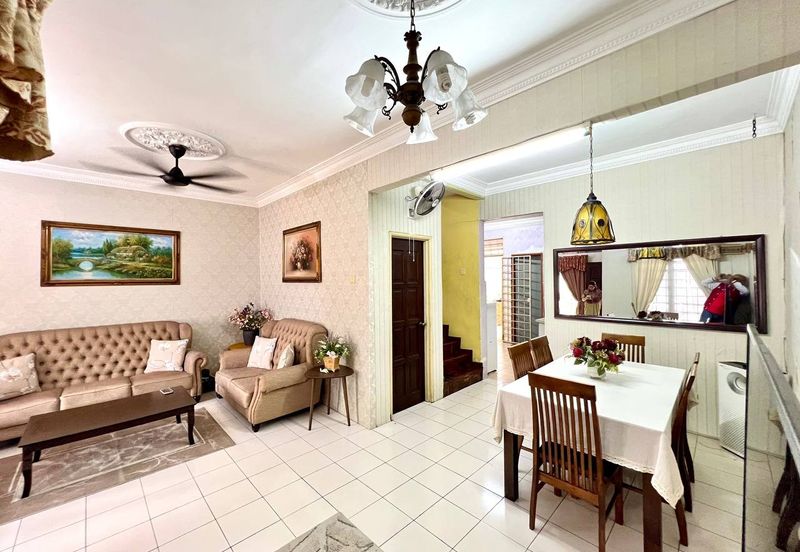 Persiaran Puncak Jalil 