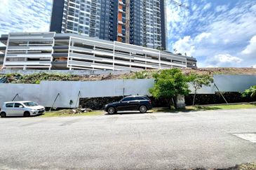 Persiaran Puncak Jalil 