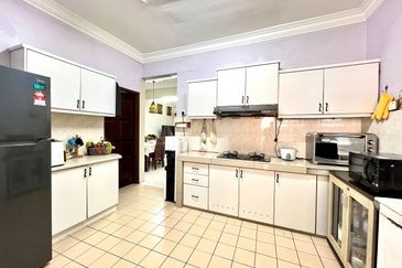 Persiaran Puncak Jalil 