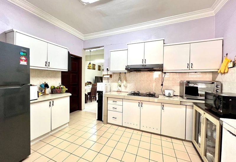 Persiaran Puncak Jalil 