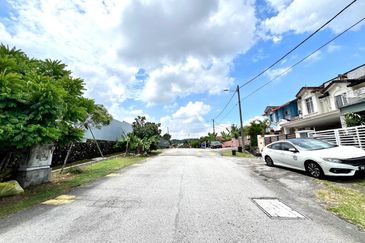 Persiaran Puncak Jalil 