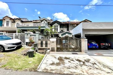 Persiaran Puncak Jalil 