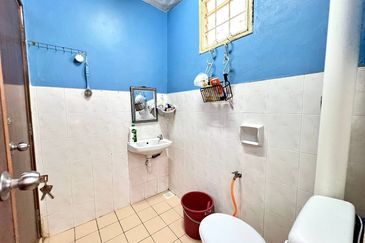 Persiaran Puncak Jalil 