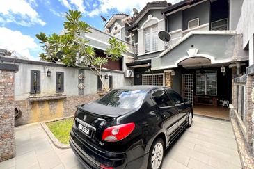 Persiaran Puncak Jalil 