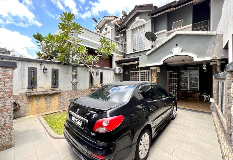 Persiaran Puncak Jalil 