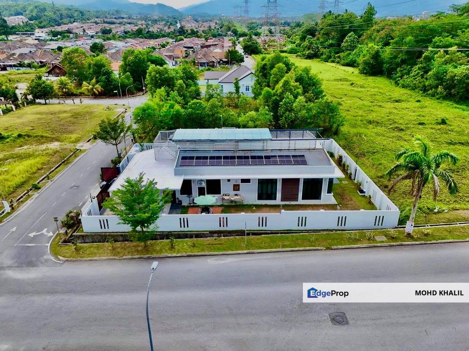 PALMA JAYA PERDANA SEREMBAN 🏡 ULTRA-LUXURY Corner Lot Bungalow w/ PRIVATE POOL ✨, Negeri Sembilan, Seremban