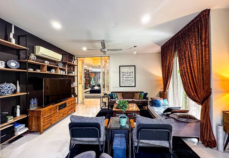 Mozart, Symphony Hills