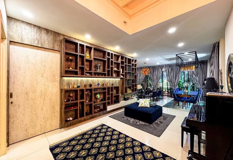 Mozart, Symphony Hills