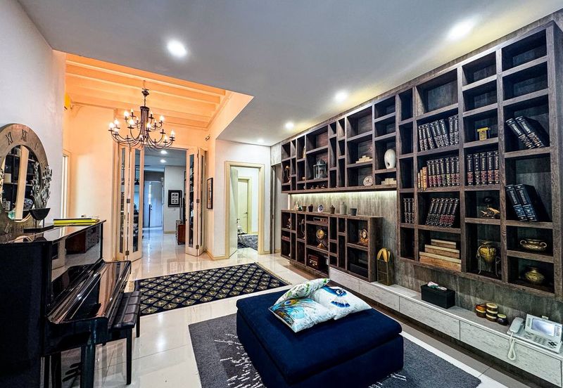 Mozart, Symphony Hills