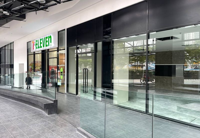 Twenty 8 @ i-City Finance Avenue