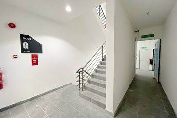 8 Premier @ i-City Finance Avenue