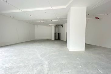 8 Premier @ i-City Finance Avenue