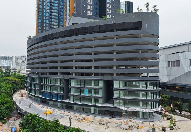 8 Premier @ i-City Finance Avenue