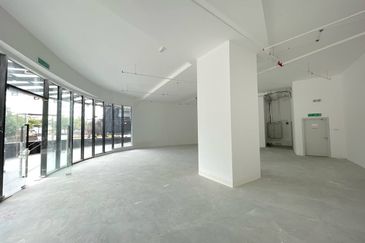 8 Premier @ i-City Finance Avenue