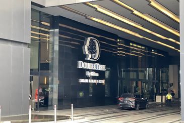 8 Premier @ i-City Finance Avenue