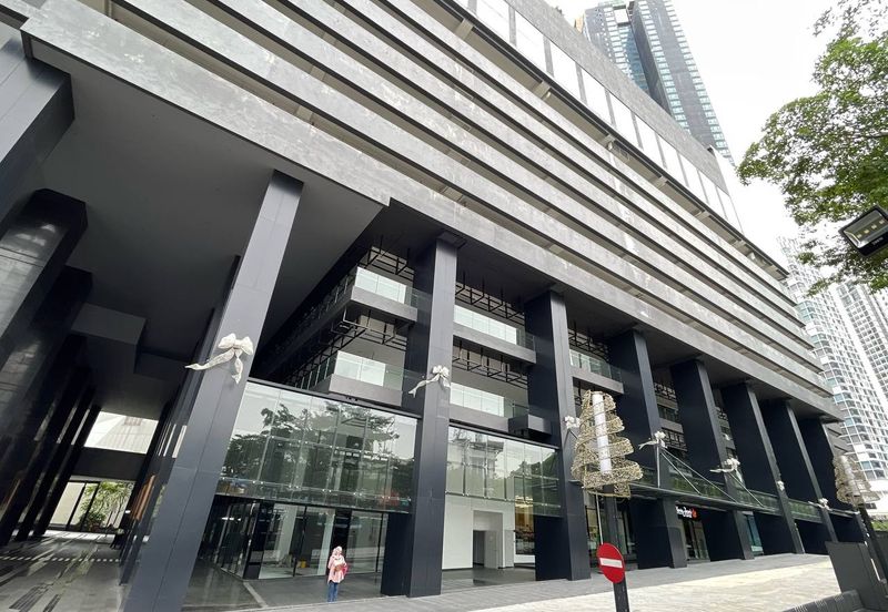 8 Premier @ i-City Finance Avenue