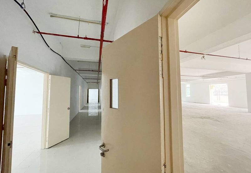 Taipan Business Centre, USJ 10