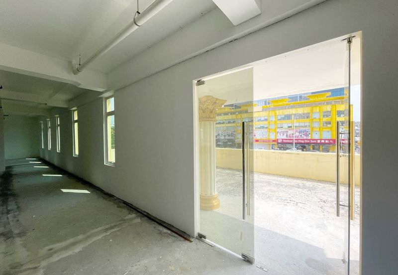 Taipan Business Centre, USJ 10