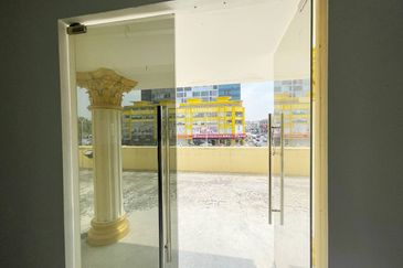 Taipan Business Centre, USJ 10