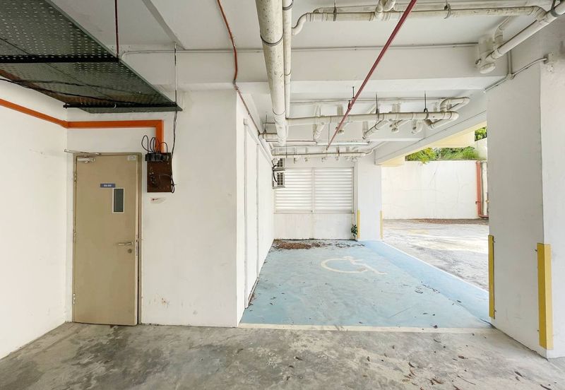 Taipan Business Centre, USJ 10