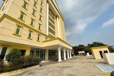 Taipan Business Centre, USJ 10