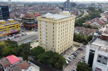 Taipan Business Centre, USJ 10