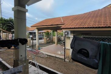 Taman Desa Baiduri Aman