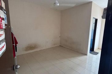 Taman Desa Baiduri Aman