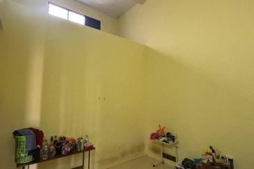 Taman Desa Baiduri Aman