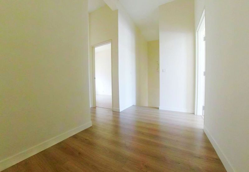 Monet Lily @ Sunsuria City