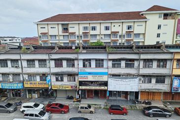 PUSAT KOMERSIAL PUNCAK TAIPING