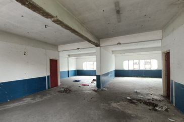 PUSAT KOMERSIAL PUNCAK TAIPING