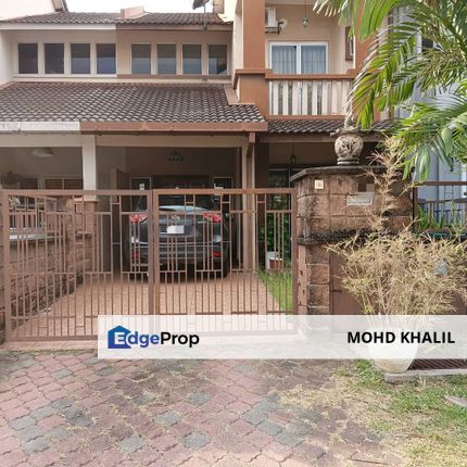 BUKIT JELUTONG 📍 Double Storey House 🏡 RENOVATED + COZY & SPACIOUS ✨, Selangor, Shah Alam