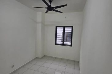 Jalan Setia Permai U13/42M