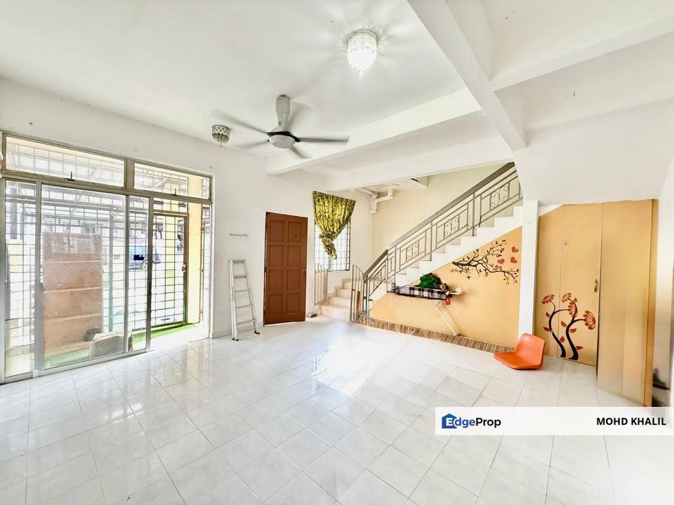 Desa Anggerik Nilai  2-Storey Terrace  KITCHEN EXTENDED + BUMI LOT, Negeri Sembilan, Nilai