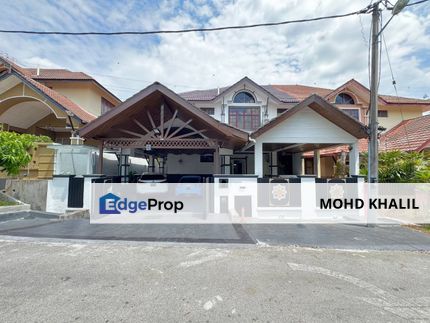 BANDAR BARU BANGI 🏡 RENOVATED Double Storey Semi-D Villa  6BR, 3BA, Auto Gate, Selangor, Bangi