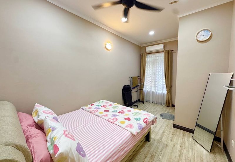 Kota Puteri, Batu Arang