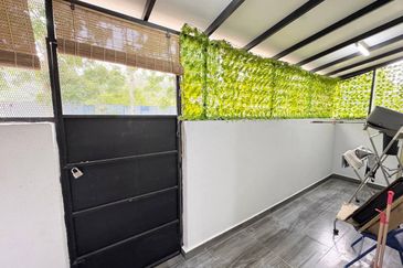 Kota Puteri, Batu Arang