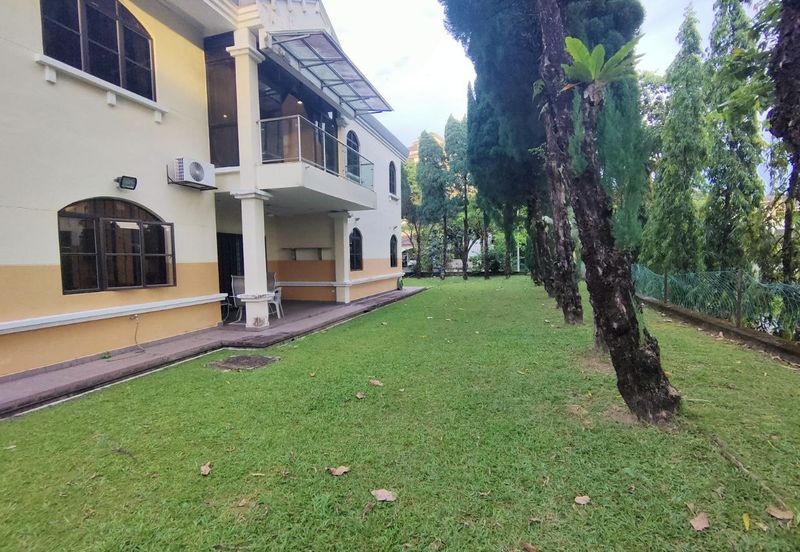 KGSAAS Golf Club, Seksyen 13