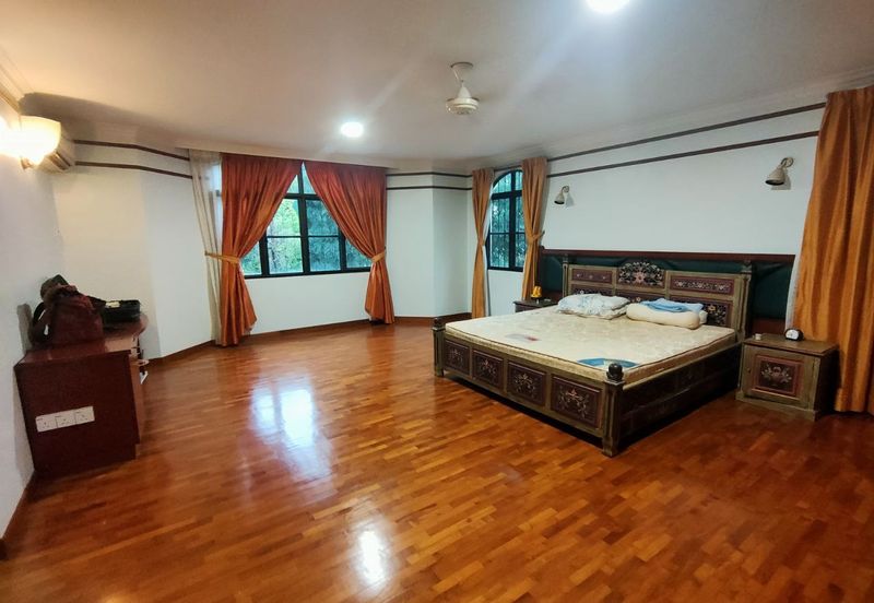 KGSAAS Golf Club, Seksyen 13