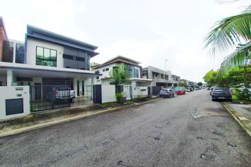 Jalan Sierra 2/5, Bandar 16 Sierra