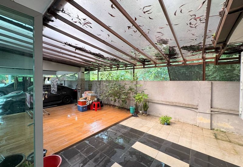 Persiaran Puncak Alam 1 