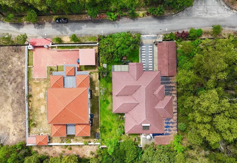 Persiaran Puncak Alam 1 