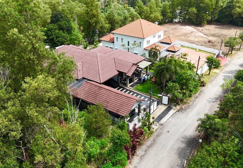 Persiaran Puncak Alam 1 