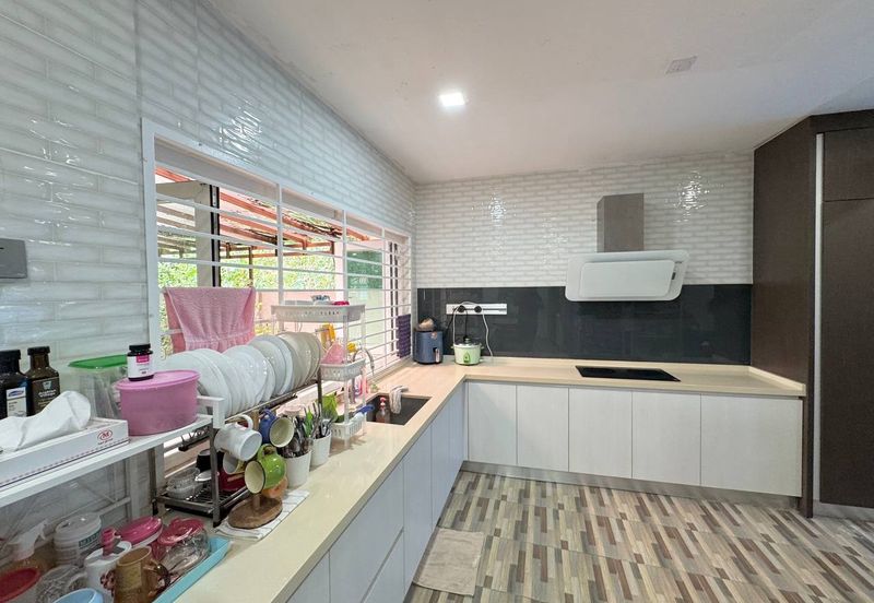 Persiaran Puncak Alam 1 