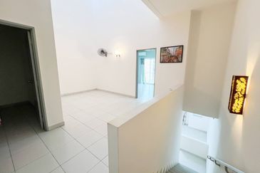 SEREMBAN 2 HEIGHT (LABU)