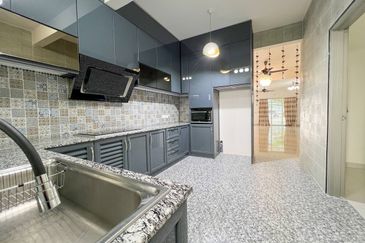 SEREMBAN 2 HEIGHT (LABU)