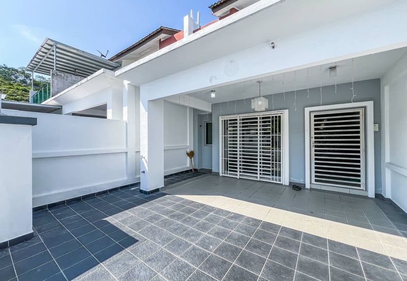 SEREMBAN 2 HEIGHT (LABU)